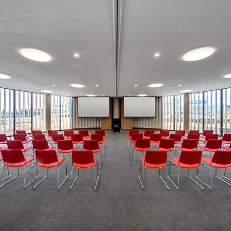 Vibe Hotel Canberra Extérieur photo